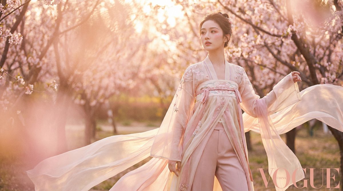 大奶视频：古风写真MV视频教程